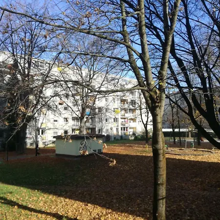 Streliska Apartment *