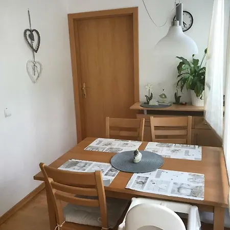 Streliska Apartment *